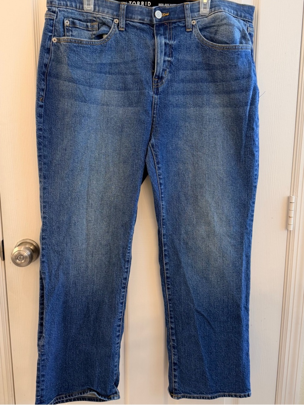 torrid Women's Baggy Straight-Leg High Rise Jeans - Medium Blue Wash